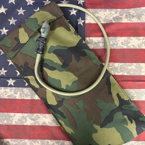 Blackhawk Hydration Reservoir Cover — 100 oz, Woodland Camo