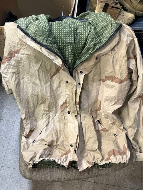 U.S. Cavalry Reversible Gore-Tex Parka & Pants Set — DCU / Desert Night Camo (DNC) — Rare Gulf War-Era Special Forces Experimental Garment